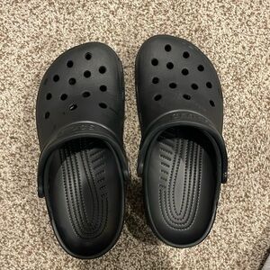 Black Classic Crocs
Men Size 5, Woman Size 7
Lightly Worn